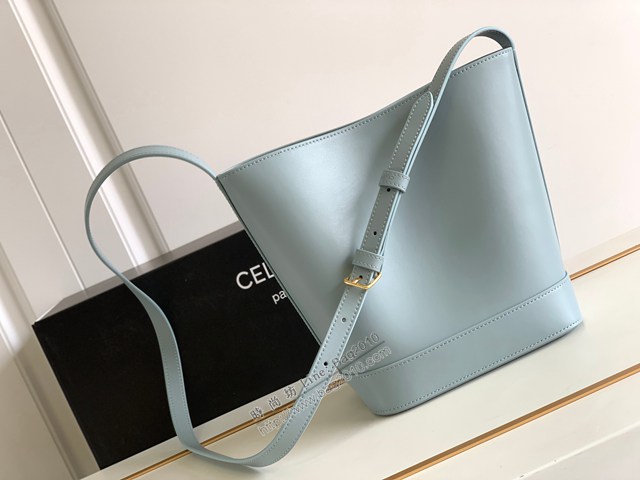 Celine專櫃2023s春夏新品CUIR TRIOMPHE小號繡花光滑牛皮水桶包 賽琳百搭斜挎肩背女包 sldj2432